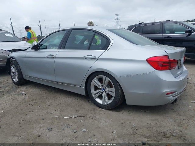 WBA8B9G5XHNU09444 BMW 330I