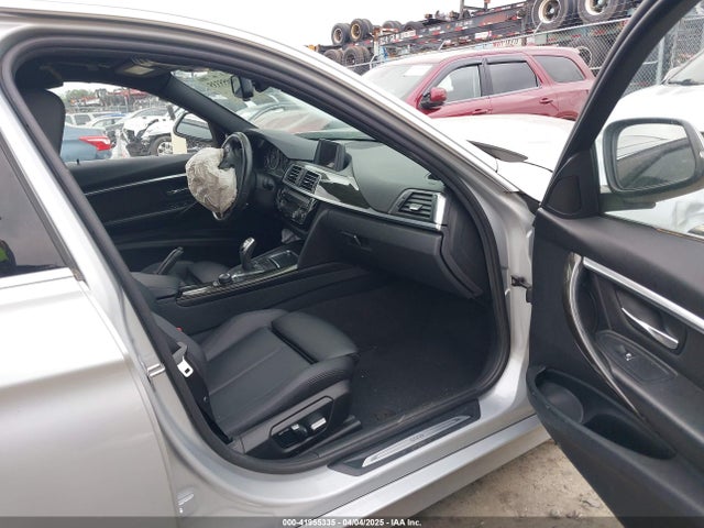 WBA8B9G5XHNU09444 BMW 330I