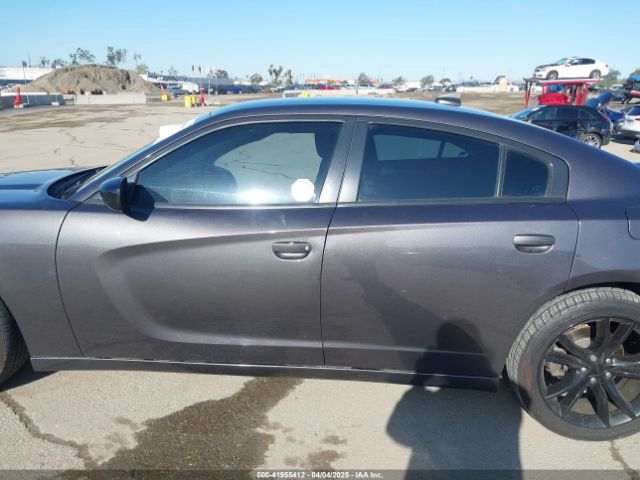 2C3CDXHG6GH327461 Dodge Charger Sxt