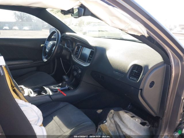 2C3CDXHG6GH327461 Dodge Charger Sxt