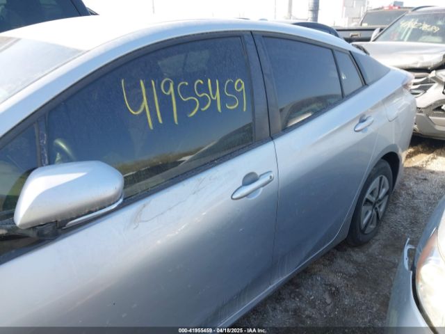 JTDKBRFU8J3059458 Toyota Prius Two