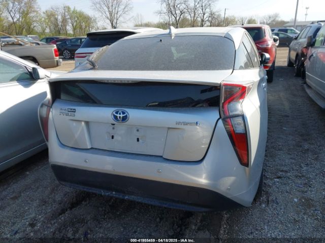 JTDKBRFU8J3059458 Toyota Prius Two