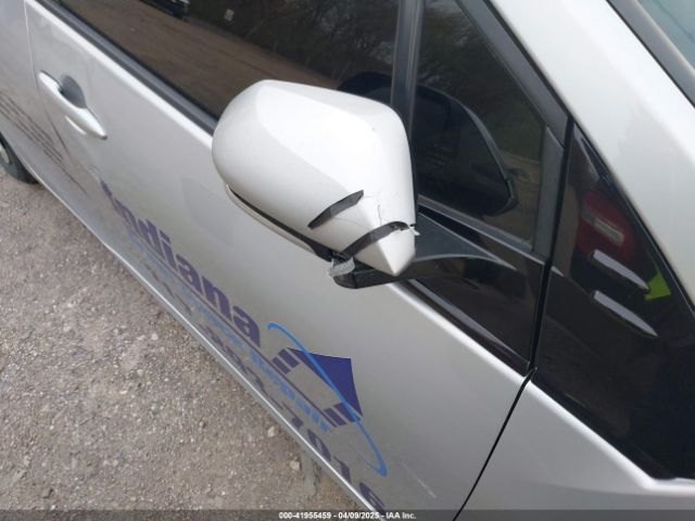 JTDKBRFU8J3059458 Toyota Prius Two