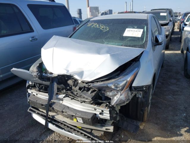 JTDKBRFU8J3059458 Toyota Prius Two
