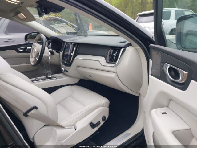 YV4L12DNXP1192136 Volvo Xc60 B5 Plus Bright Theme