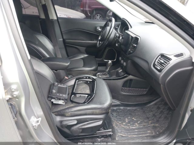3C4NJCBB0JT487272 Jeep Compass Altitude Fwd