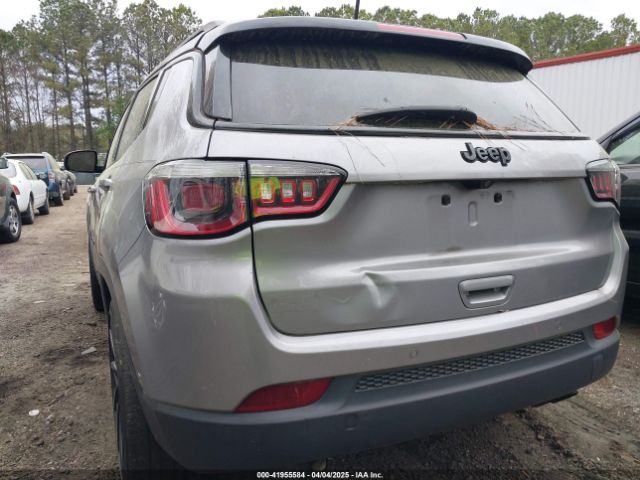 3C4NJCBB0JT487272 Jeep Compass Altitude Fwd