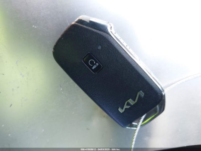 5XXG14J26NG094183 KIA K5 LXS