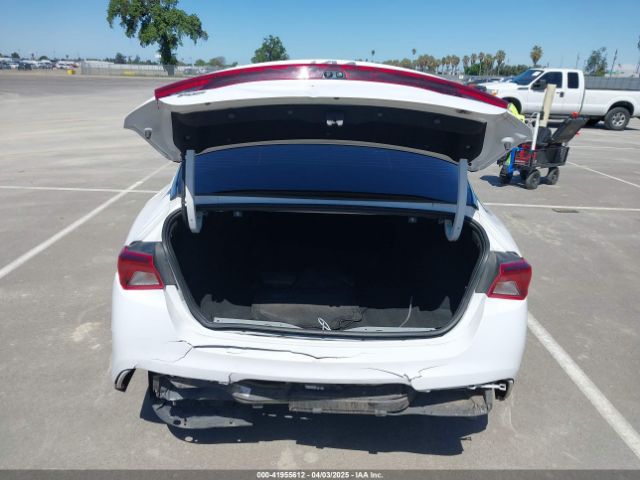 5XXG14J26NG094183 KIA K5 LXS