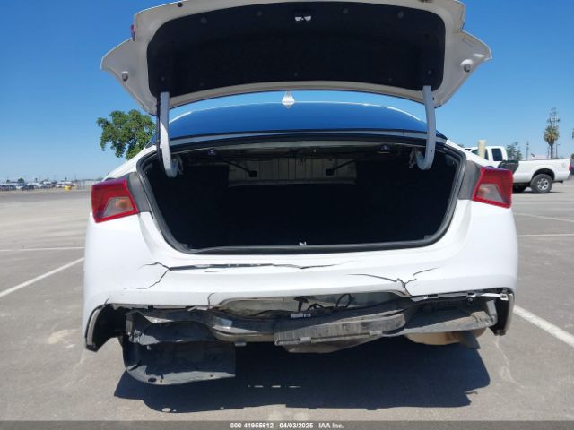 5XXG14J26NG094183 KIA K5 LXS
