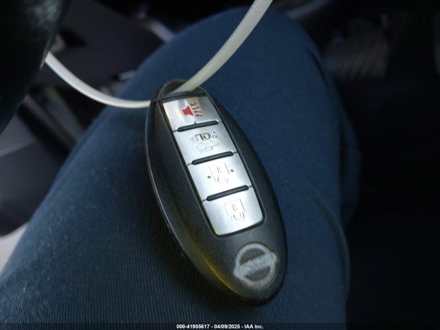3N1AB7AP0EY227238 Nissan SENTRA SV