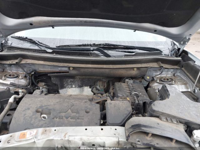 JA4AD3A30HZ063149 Mitsubishi Outlander Se