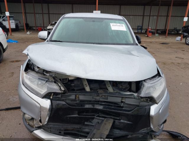 JA4AD3A30HZ063149 Mitsubishi Outlander Se