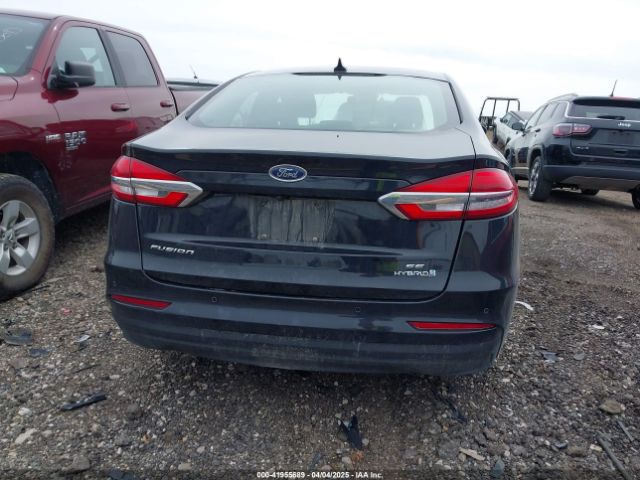 3FA6P0LU7KR131763 Ford Fusion Hybrid Se