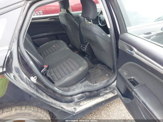 3FA6P0LU7KR131763 Ford Fusion Hybrid Se