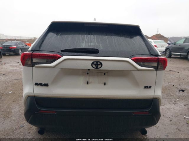 2T3W1RFV9RC298637 Toyota Rav4 Xle