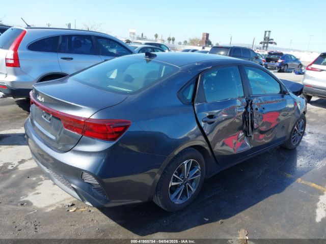 3KPF24AD3RE771523 KIA Forte Lxs