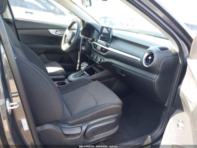 3KPF24AD3RE771523 KIA Forte Lxs