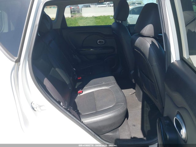 KNDJX3A57G7287916 KIA Soul !
