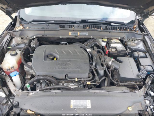 3FA6P0HD4JR149631 Ford FUSION SE