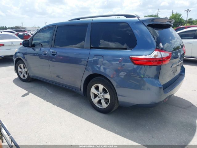 2015 TOYOTA SIENNA 5TDKK3DC9FS586034 Photo 2