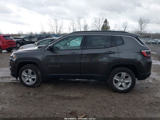 3C4NJDBB1NT175392 Jeep Compass Latitude 4x4