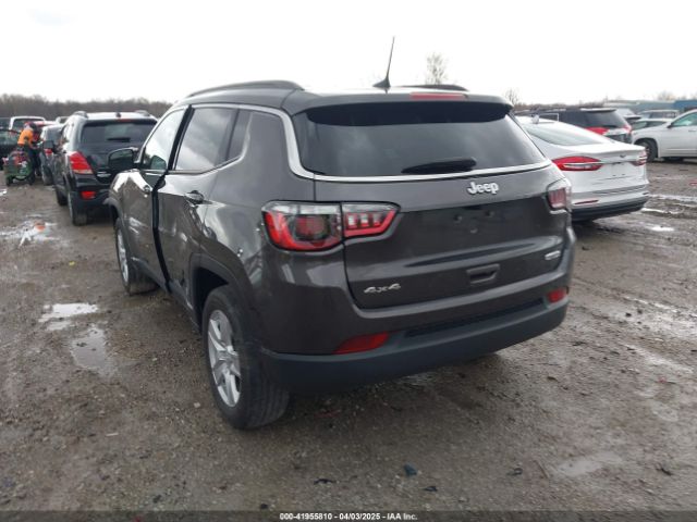 3C4NJDBB1NT175392 Jeep Compass Latitude 4x4