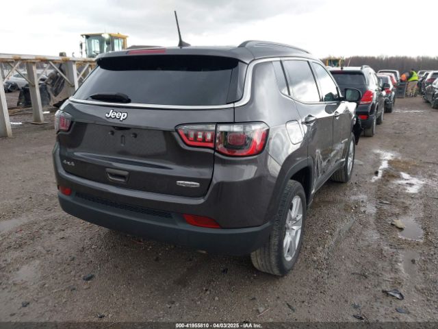 3C4NJDBB1NT175392 Jeep Compass Latitude 4x4