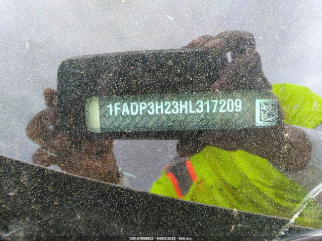 1FADP3H23HL317209 Ford FOCUS SEL