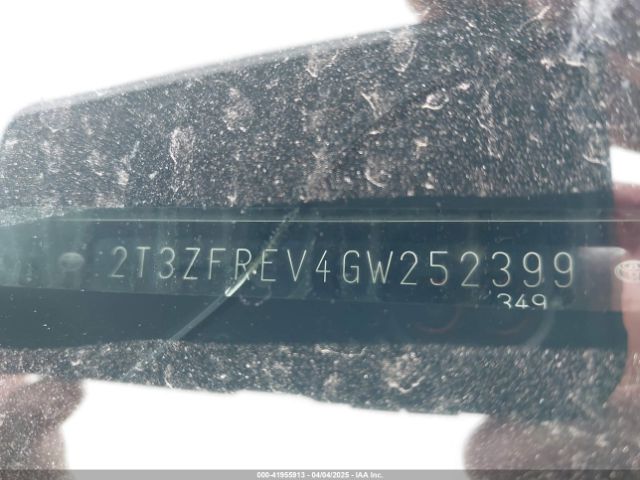 2T3ZFREV4GW252399 Toyota RAV4 LE