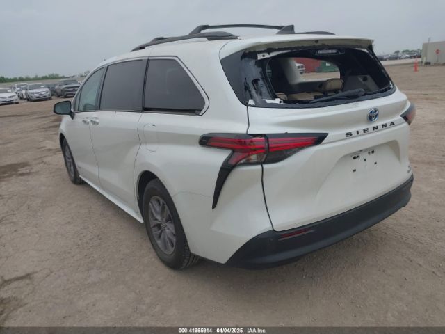 5TDYRKEC2MS010054 Toyota SIENNA XLE