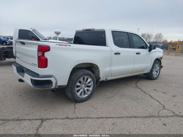 3GCPYBEKXMG320926 Chevrolet Silverado 1500 4wd  Short Bed Custom