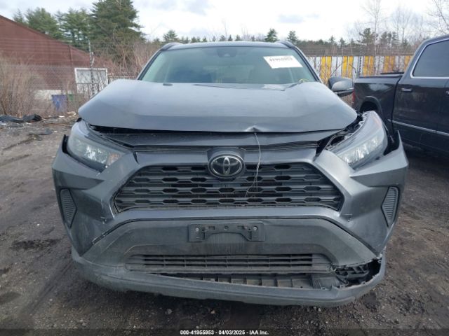2T3G1RFV1KC035746 Toyota RAV4 LE