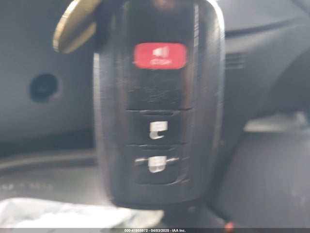 JTND4RBE4L3087449 Toyota COROLLA SE