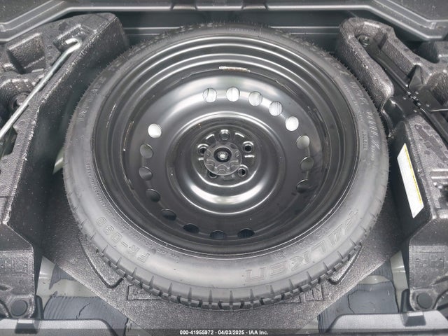 JTND4RBE4L3087449 Toyota COROLLA SE
