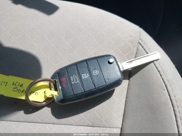 5XYPGDA54HG191973 KIA Sorento 3.3l Lx