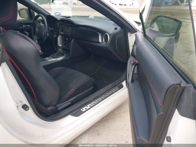 2013 SCION FR-S JF1ZNAA11D2716542 Photo 4