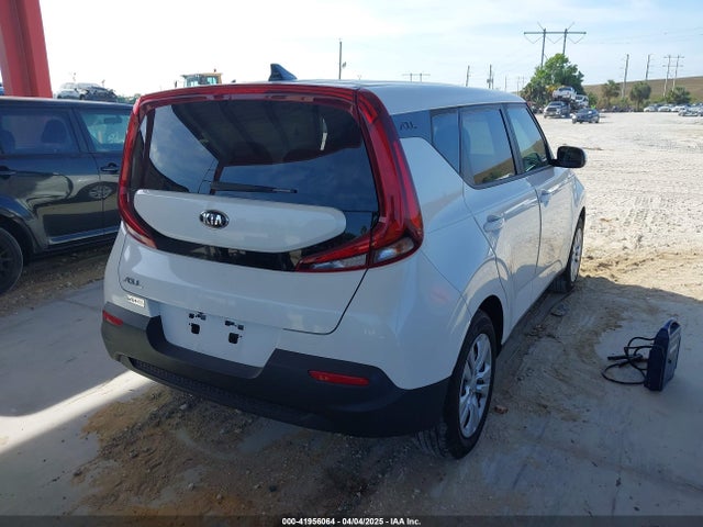 KNDJ23AU0L7703479 KIA SOUL LX