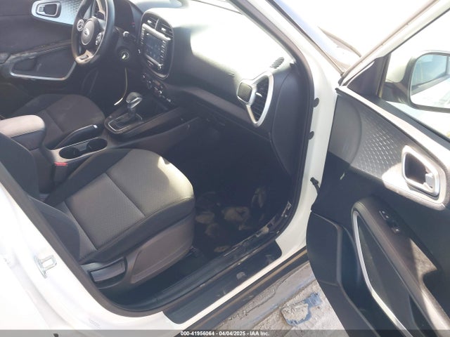 KNDJ23AU0L7703479 KIA SOUL LX