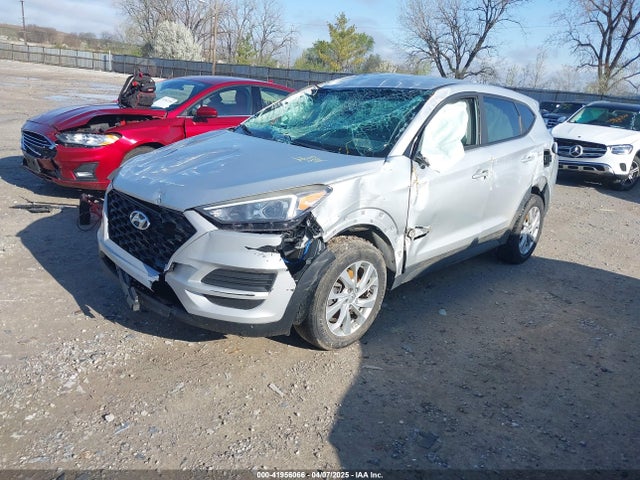 KM8J2CA48KU872175 Hyundai TUCSON SE