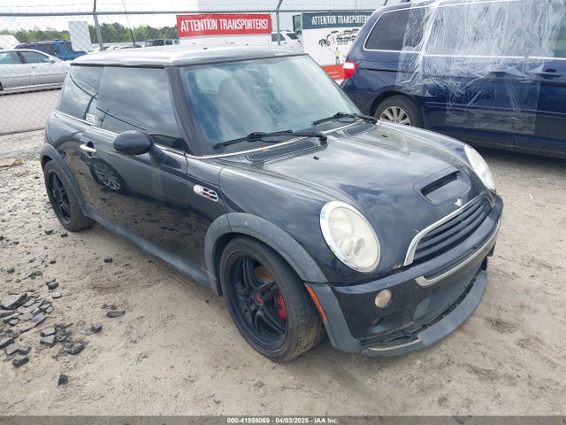 2006 MINI COOPER S WMWRE33566TL19134 Photo 0