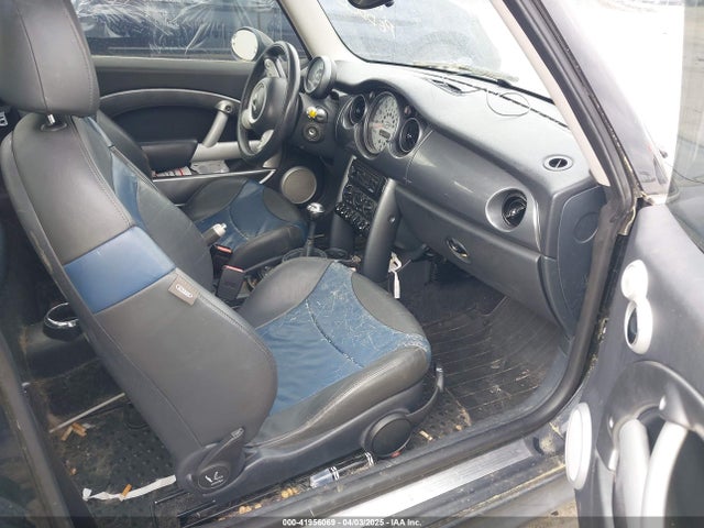 2006 MINI COOPER S WMWRE33566TL19134 Photo 4