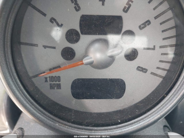2006 MINI COOPER S WMWRE33566TL19134 Photo 6