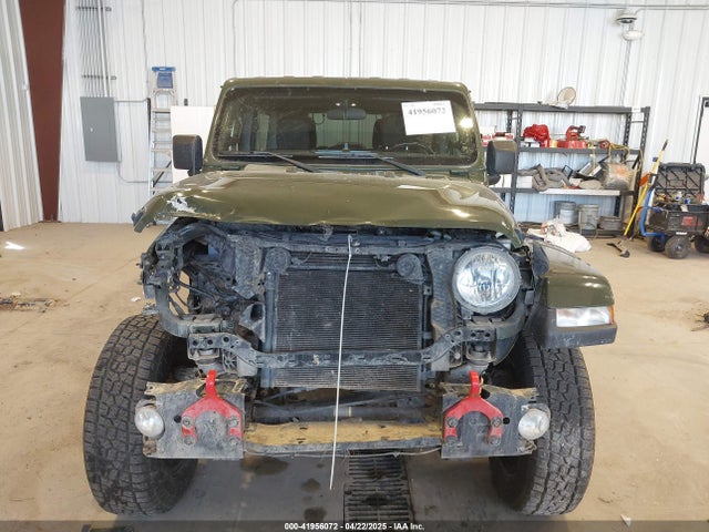 1C4HJXEN2MW592565 Jeep 2021
