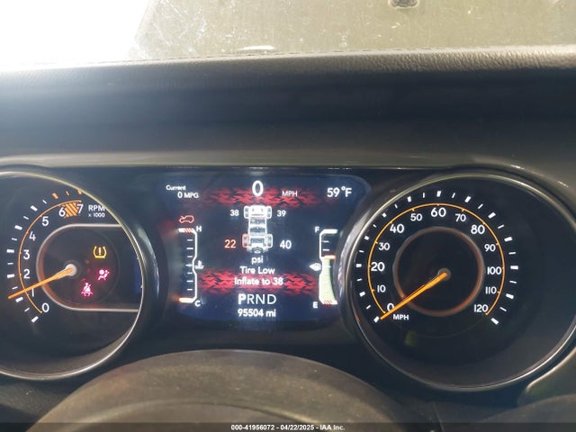 1C4HJXEN2MW592565 Jeep 2021