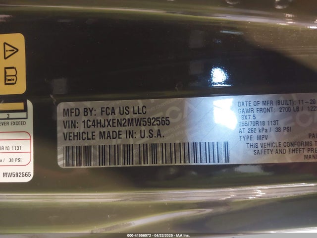 1C4HJXEN2MW592565 Jeep 2021