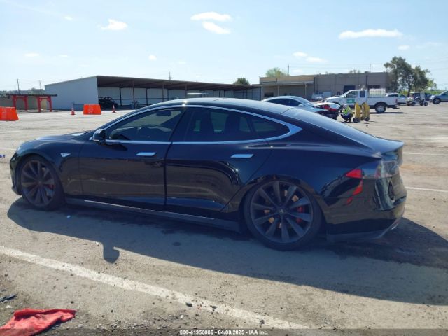 5YJSA1H11EFP48077 Tesla Model S P85
