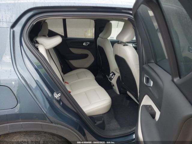 YV4162UK0M2469977 Volvo Xc40 T5 Momentum