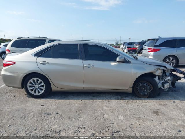4T1BF1FK9HU675674 Toyota CAMRY LE
