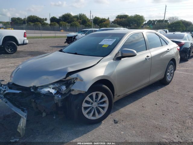 4T1BF1FK9HU675674 Toyota CAMRY LE